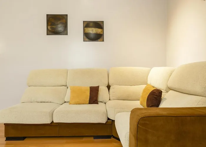 Con Patio En Centro * Cádiz