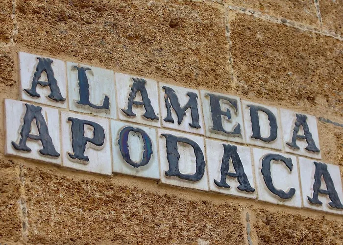 Con Patio En Centro *