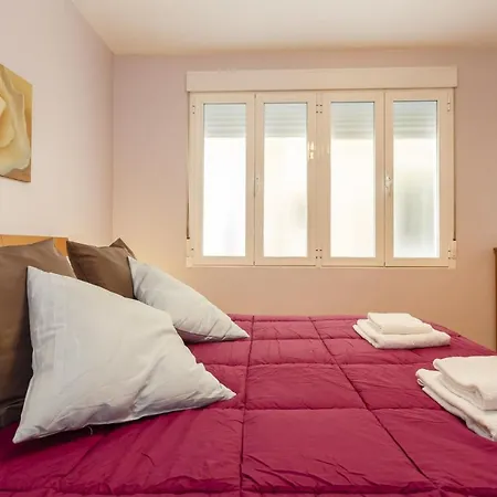 Apartment Con Patio En Centro Cadiz