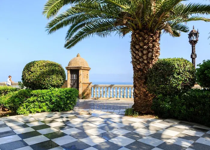 Con Patio En Centro * カディス